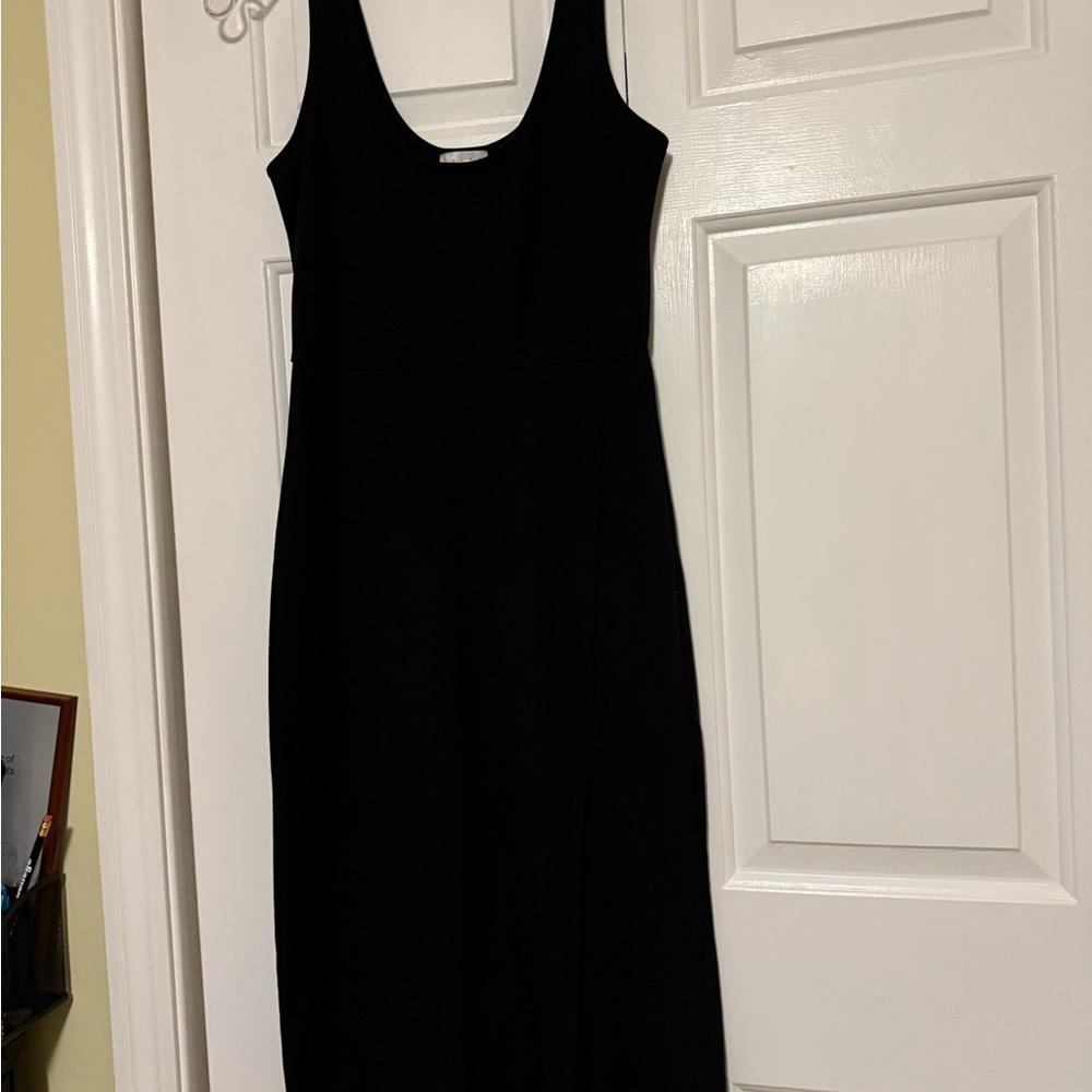 Leith Black Sleeveless Sheath Dress Midi Scoop Neck